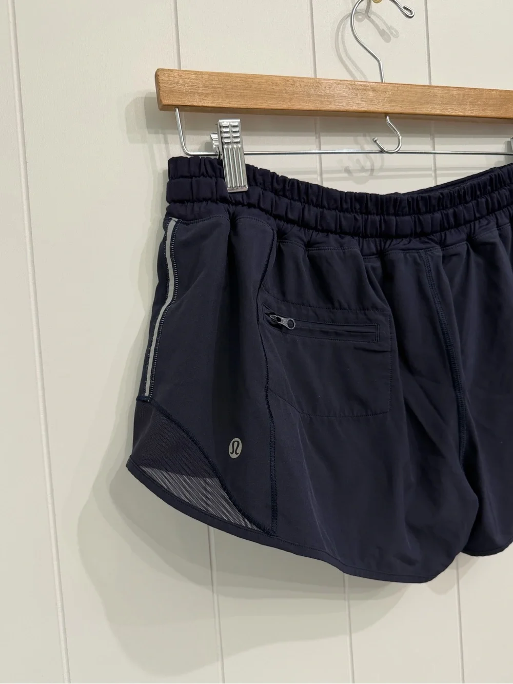 Lululemon Hotty Hot Short 2.5